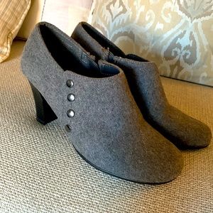 Grey wool  bootie, 2 1/2 inches